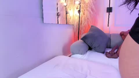 LauraCarther  online show from 07-22-26, 06:11
