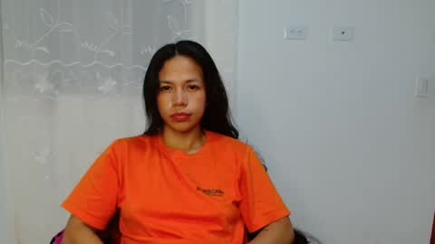 Snapshot of lauracb_ chatting on 09-18-25, 05:20 lauracb online show from 09-18-25, 05:20