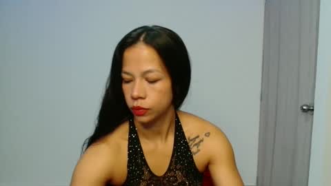 Snapshot of lauracb_ chatting on 11-27-25, 09:44 lauracb online show from 11-27-25, 09:44