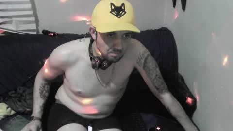 Snapshot of lauradecuada2 chatting on 04-11-26, 04:39 lauradecuada2 online show from 04-11-26, 04:39
