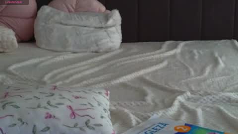 NatalieDelight online show from 04-23-26, 12:29