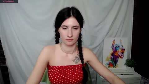 Laura online show from 03-10-25, 11:42