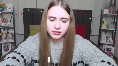 LauraHlot online show from 01-18-25, 07:04