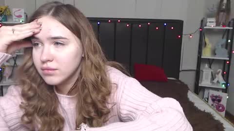 LauraHlot online show from 01-21-25, 05:05