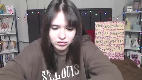 LauraHlot online show from 02-01-25, 10:23