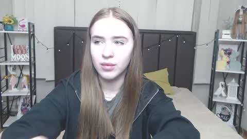 LauraHlot online show from 09-16-25, 06:31