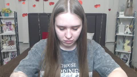 Snapshot of laurahlot chatting on 05-15-26, 06:59 LauraHlot online show from 05-15-26, 06:59