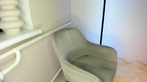 Leila Libertas online show from 02-02-25, 10:06