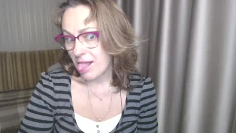 Lauraoven1 online show from 12-26-24, 12:16