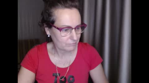 Lauraoven1 online show from 01-11-25, 07:16