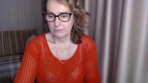 Lauraoven1 online show from 01-19-25, 07:36