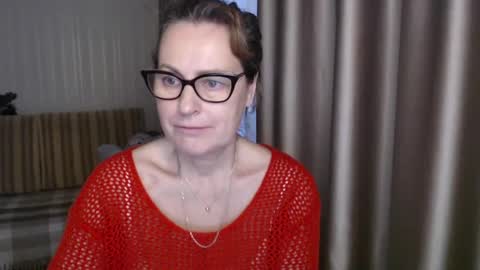 Lauraoven1 online show from 02-02-25, 01:08
