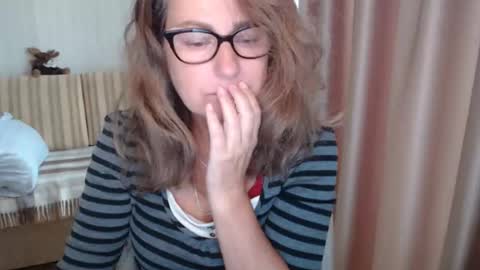 Lauraoven1 online show from 09-30-25, 07:24