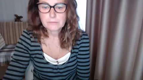 Lauraoven1 online show from 10-25-25, 09:06