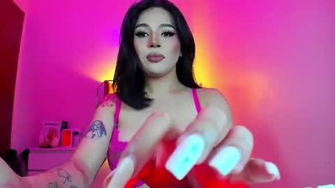 Snapshot of laurasinclair chatting on 02-11-26, 05:18 Your sweet Laura online show from 02-11-26, 05:18