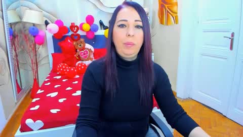 Laura online show from 02-16-25, 04:42