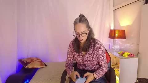 Laura Sofia online show from 03-28-26, 08:30