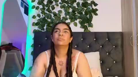 laura online show from 06-20-26, 11:18