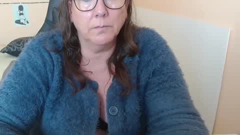 Snapshot of laureanne50 chatting on 12-04-24, 01:42 laureanne online show from 12-04-24, 01:42