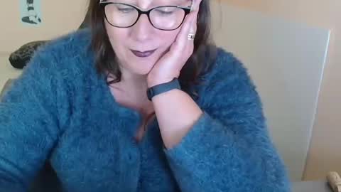 Snapshot of laureanne50 chatting on 12-11-24, 01:49 laureanne online show from 12-11-24, 01:49