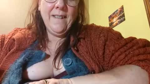 Snapshot of laureanne50 chatting on 01-21-25, 09:15 laureanne online show from 01-21-25, 09:15