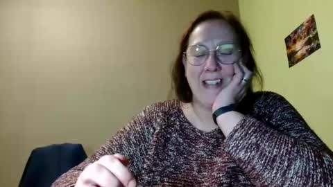 Snapshot of laureanne50 chatting on 02-09-25, 08:13 laureanne online show from 02-09-25, 08:13