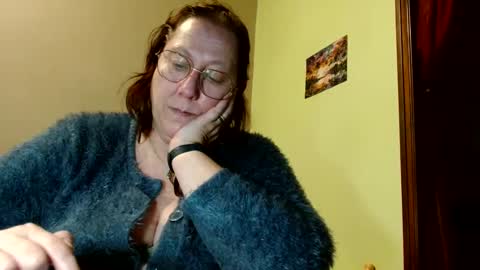 Snapshot of laureanne50 chatting on 02-10-25, 08:42 laureanne online show from 02-10-25, 08:42