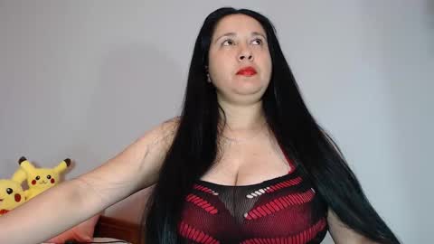 Snapshot of laureen777 chatting on 02-15-26, 10:03 laureen777 online show from 02-15-26, 10:03