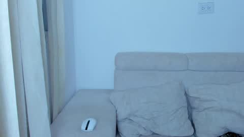 Laureent online show from 02-09-25, 04:36