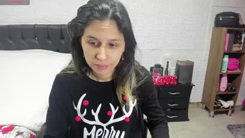 Lauren Independent model online show from 12-31-24, 01:08