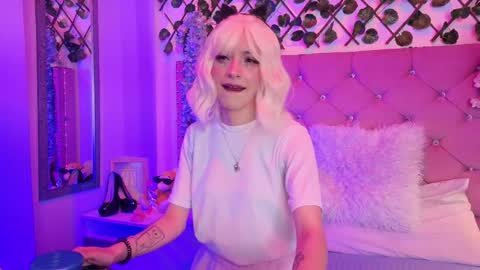 Lauren evans9 online show from 04-28-26, 03:00