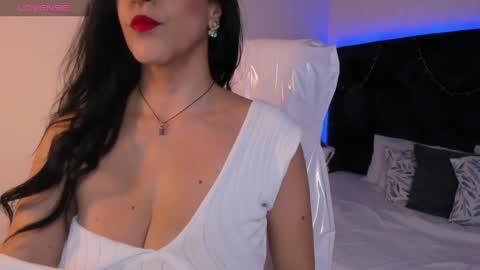 Lauren online show from 01-13-25, 02:00