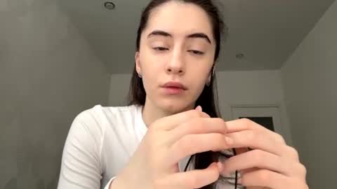 laurenadupuy online show from 06-17-26, 01:34