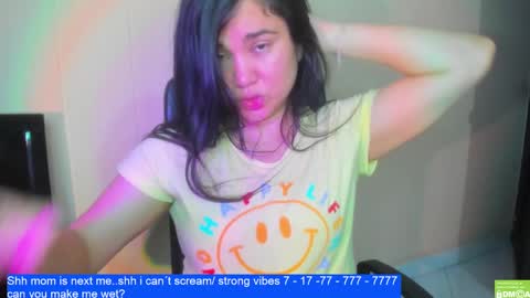Snapshot of laurengirls1 chatting on 02-21-25, 01:11 onlyfan laureng7 - 7 laureng2 online show from 02-21-25, 01:11