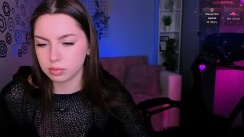 Laure online show from 04-15-26, 09:27