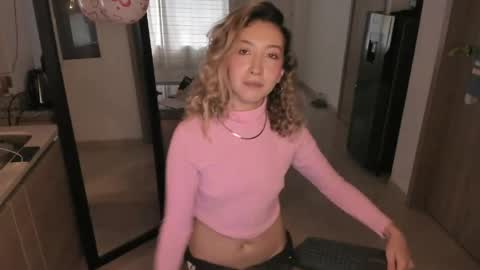 Snapshot of laurenn_111 chatting on 05-12-26, 09:45 laurenn_111 online show from 05-12-26, 09:45