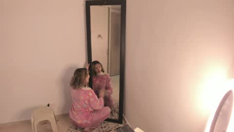 Snapshot of laurenn_111 chatting on 06-08-26, 03:40 laurenn_111 online show from 06-08-26, 03:40