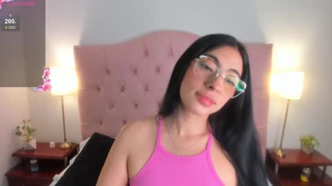 Snapshot of laurenn_smitth chatting on 03-10-25, 12:37 laurenn_smitth online show from 03-10-25, 12:37