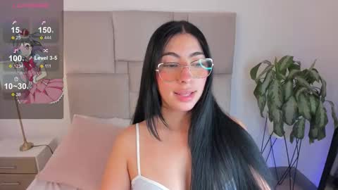 Snapshot of laurenn_smitth chatting on 09-25-25, 01:15 laurenn_smitth online show from 09-25-25, 01:15