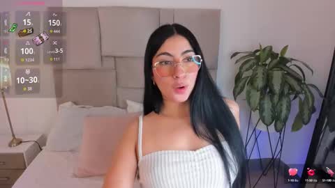 Snapshot of laurenn_smitth chatting on 09-29-25, 12:54 laurenn_smitth online show from 09-29-25, 12:54