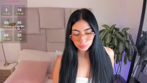Snapshot of laurenn_smitth chatting on 10-13-25, 01:11 laurenn_smitth online show from 10-13-25, 01:11