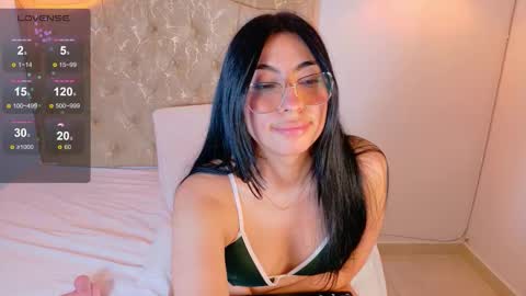 laurenn_smitth online show from 11-22-25, 02:16