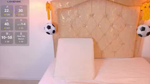 Snapshot of laurenn_smitth chatting on 06-20-26, 12:41 laurenn_smitth online show from 06-20-26, 12:41