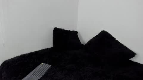 Snapshot of laurensmith9 chatting on 10-08-25, 12:47 laurensmith9 online show from 10-08-25, 12:47