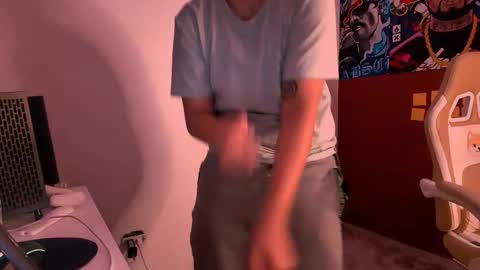 Laurent online show from 11-07-25, 04:01