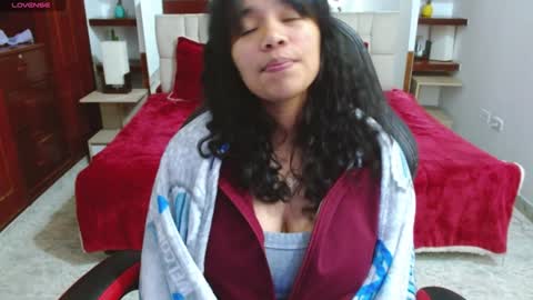 Snapshot of laurent1_ chatting on 01-28-25, 07:11 laurent online show from 01-28-25, 07:11