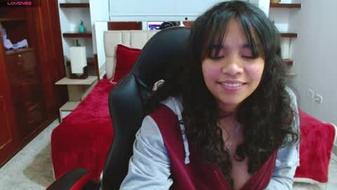 Snapshot of laurent1_ chatting on 01-28-25, 10:12 laurent online show from 01-28-25, 10:12