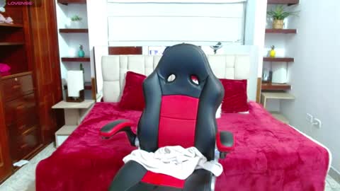 Snapshot of laurent1_ chatting on 01-29-25, 09:33 laurent online show from 01-29-25, 09:33