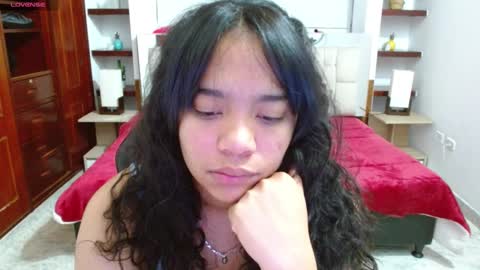 Snapshot of laurent1_ chatting on 02-13-25, 03:29 laurent online show from 02-13-25, 03:29