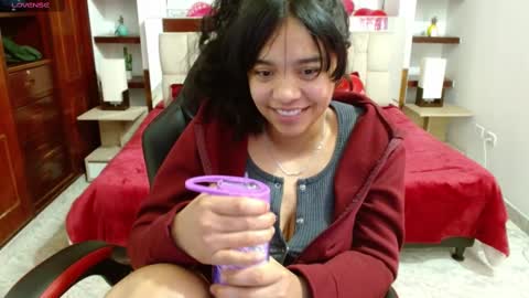 Snapshot of laurent1_ chatting on 02-15-25, 09:16 laurent online show from 02-15-25, 09:16